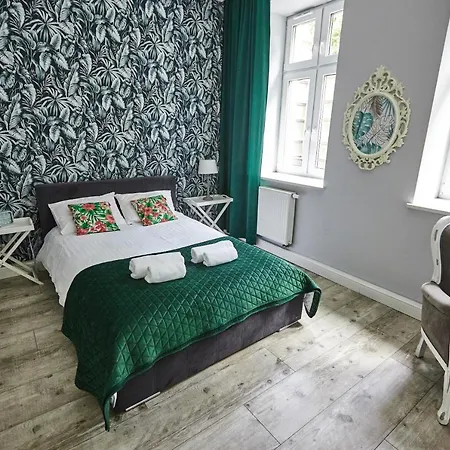 Zielony Apartament DE LUX dla 4 osób Chorzów Katowice Exterior foto